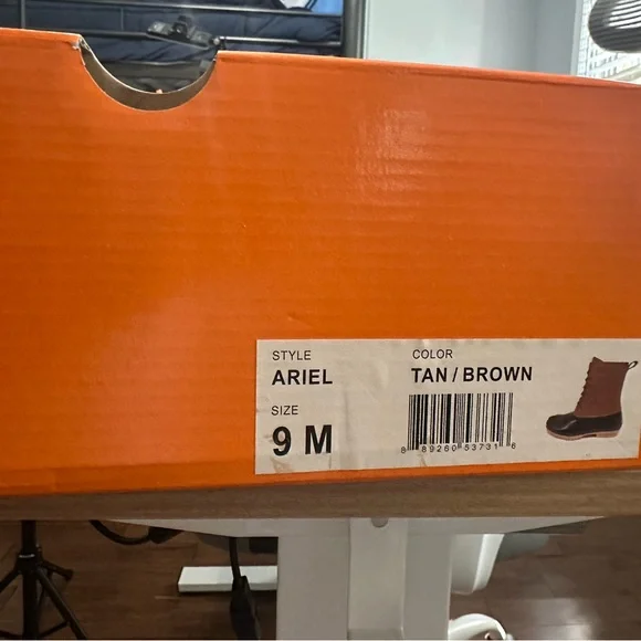 Women’s Duck Boots - Picture 4 of 6